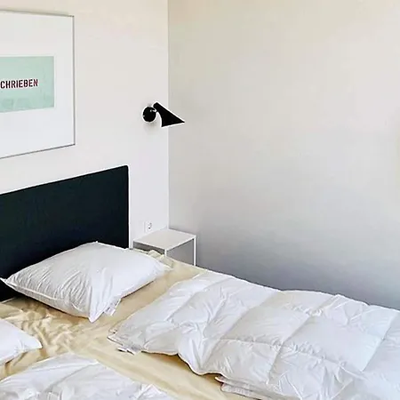 Apartment Xviii