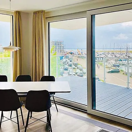 Moderne Mit Direktem Meerblick